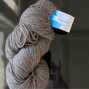 Highland Worsted Wool, by Cloudborn Fibers. NWT. Peruvian. Stone Heather Color